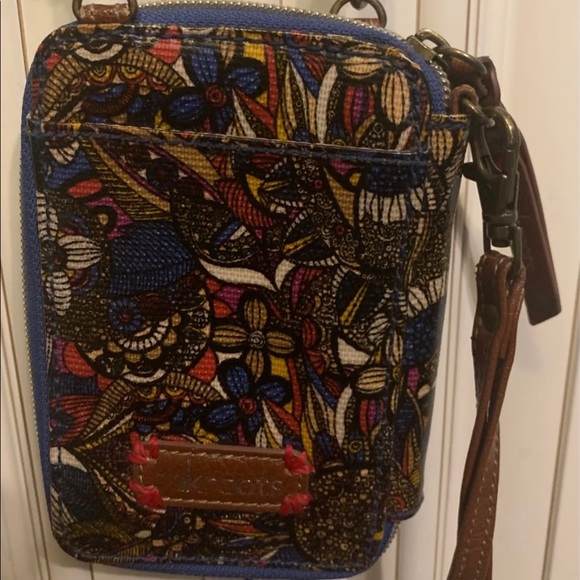 Sakroots Peace Wallet Crossbody / Wristlet - Picture 1 of 7
